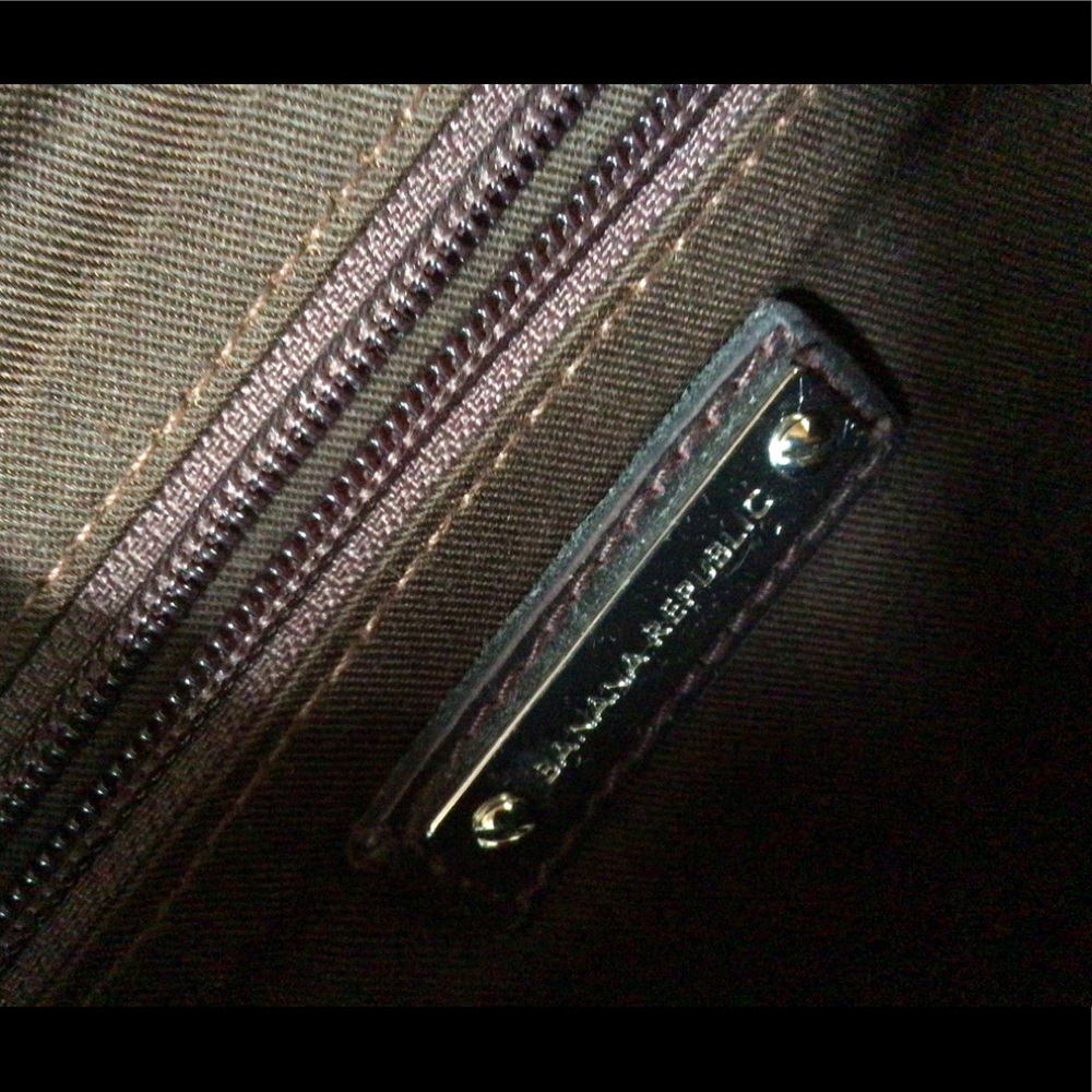 Banana Republic clutch 14x9 - Picture 4 of 4